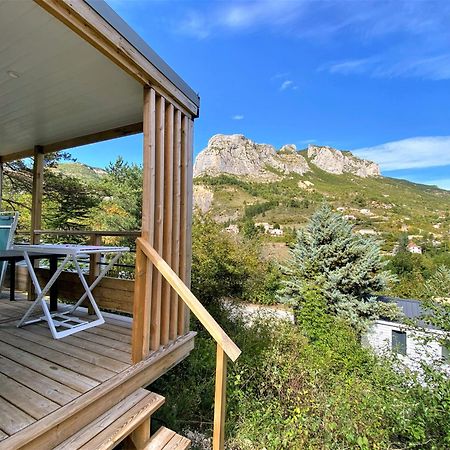 Hotel Camping Les Princes D'Orange Orpierre Exteriér fotografie
