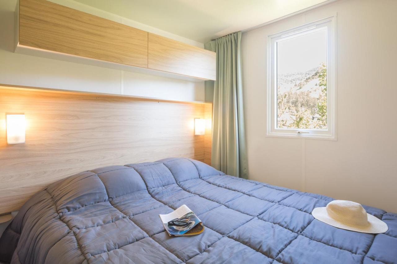Hotel Camping Les Princes D'Orange Orpierre Exteriér fotografie