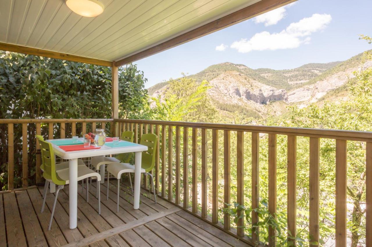 Hotel Camping Les Princes D'Orange Orpierre Exteriér fotografie