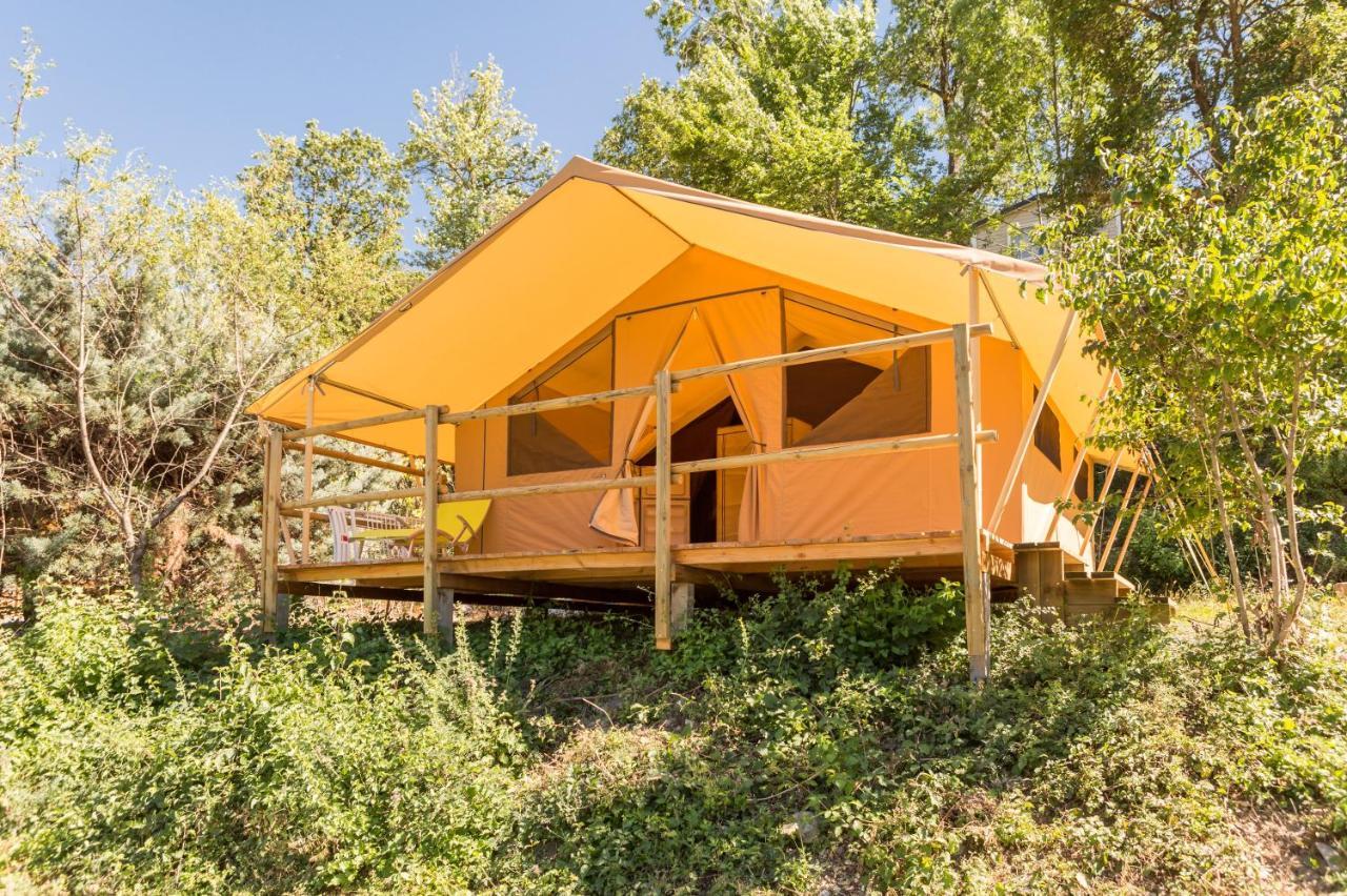 Hotel Camping Les Princes D'Orange Orpierre Exteriér fotografie